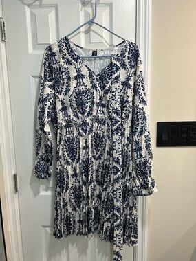 SHEIN curve Navy Floral Print V-Neck Dress long sleeve